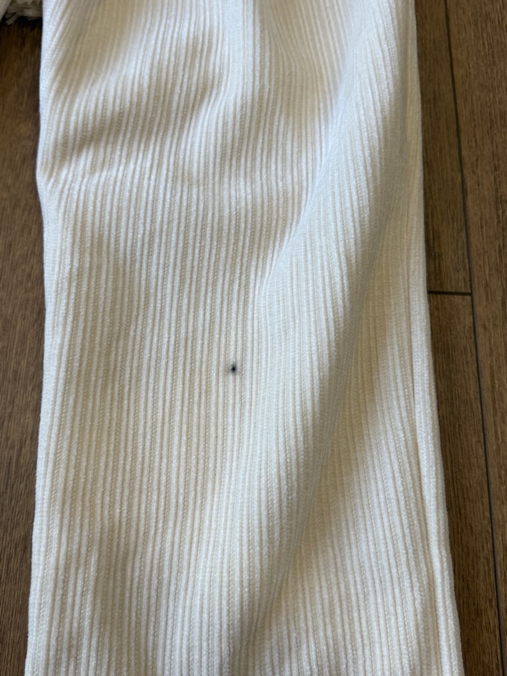 Cream Ribbed Drawstring Lounge Pants. Size M - Picture 5 of 11